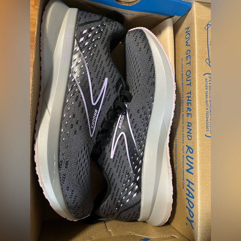 Brooks Levitate 5